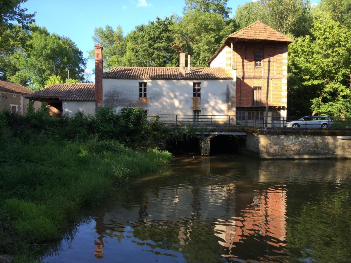 Bed and Breakfast Le moulin scalagrand Mazieres  Esterno foto